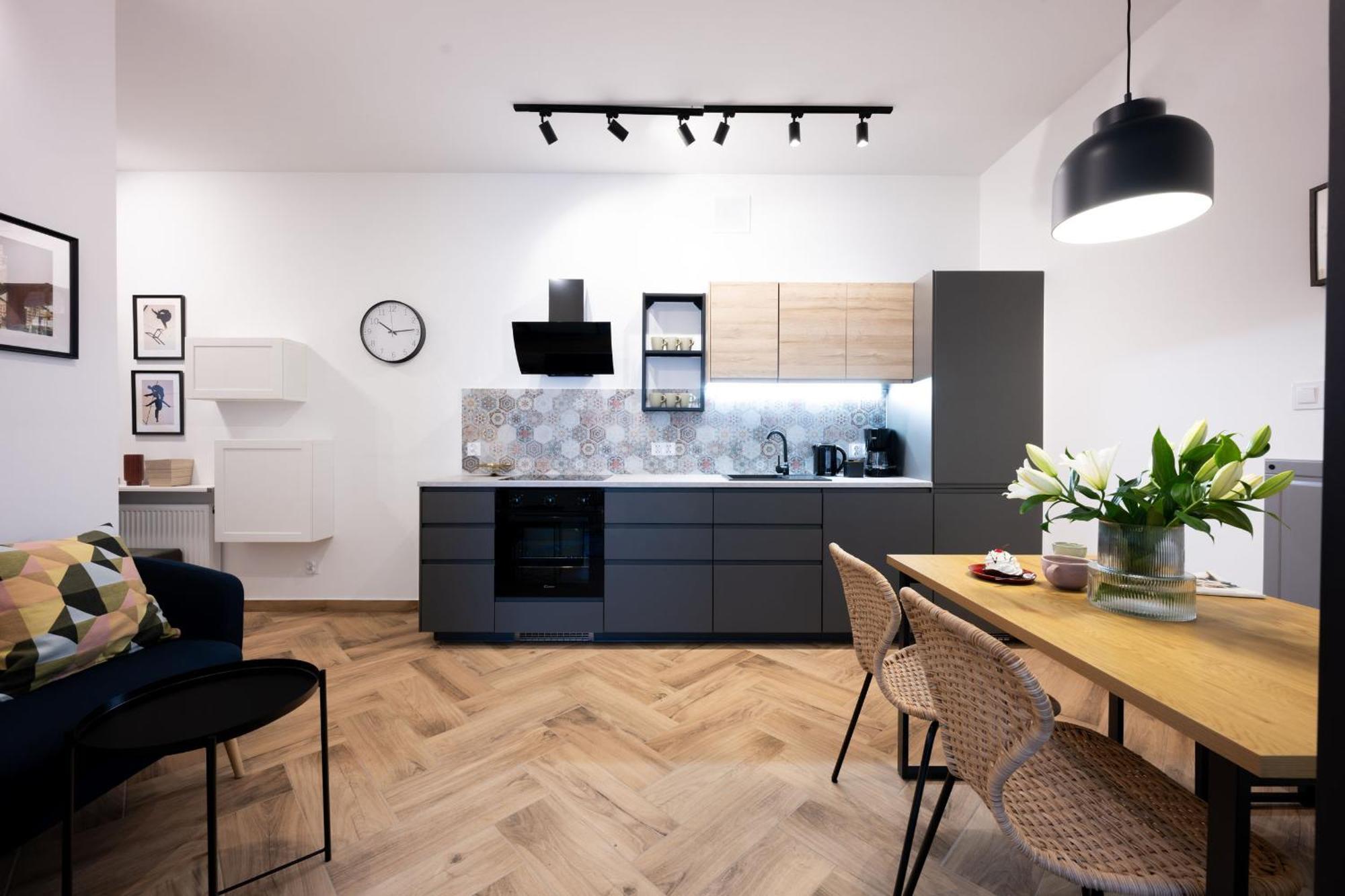 Native Apartments Pulaskiego 6 Krakow Ngoại thất bức ảnh
