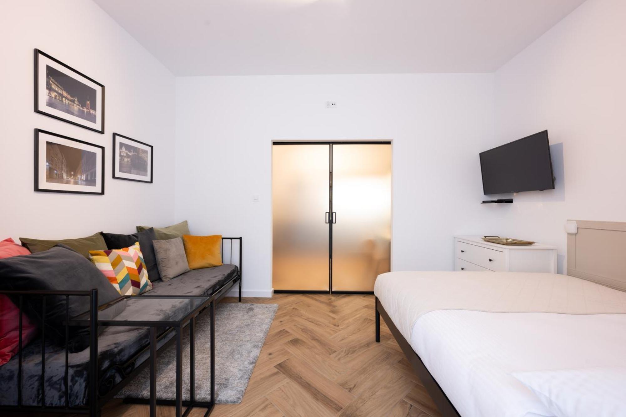 Native Apartments Pulaskiego 6 Krakow Ngoại thất bức ảnh