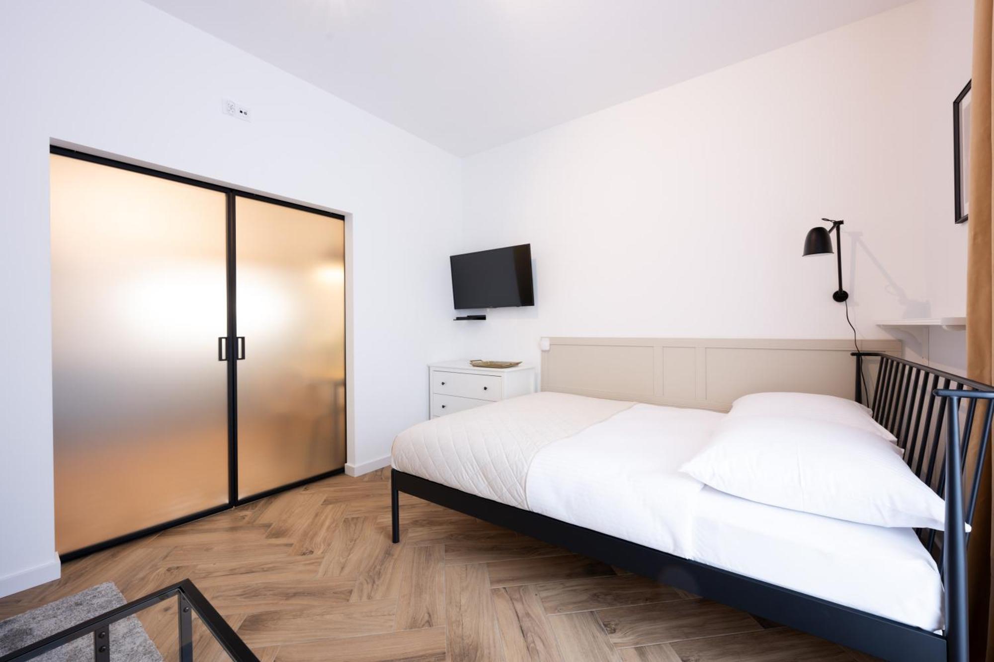 Native Apartments Pulaskiego 6 Krakow Ngoại thất bức ảnh