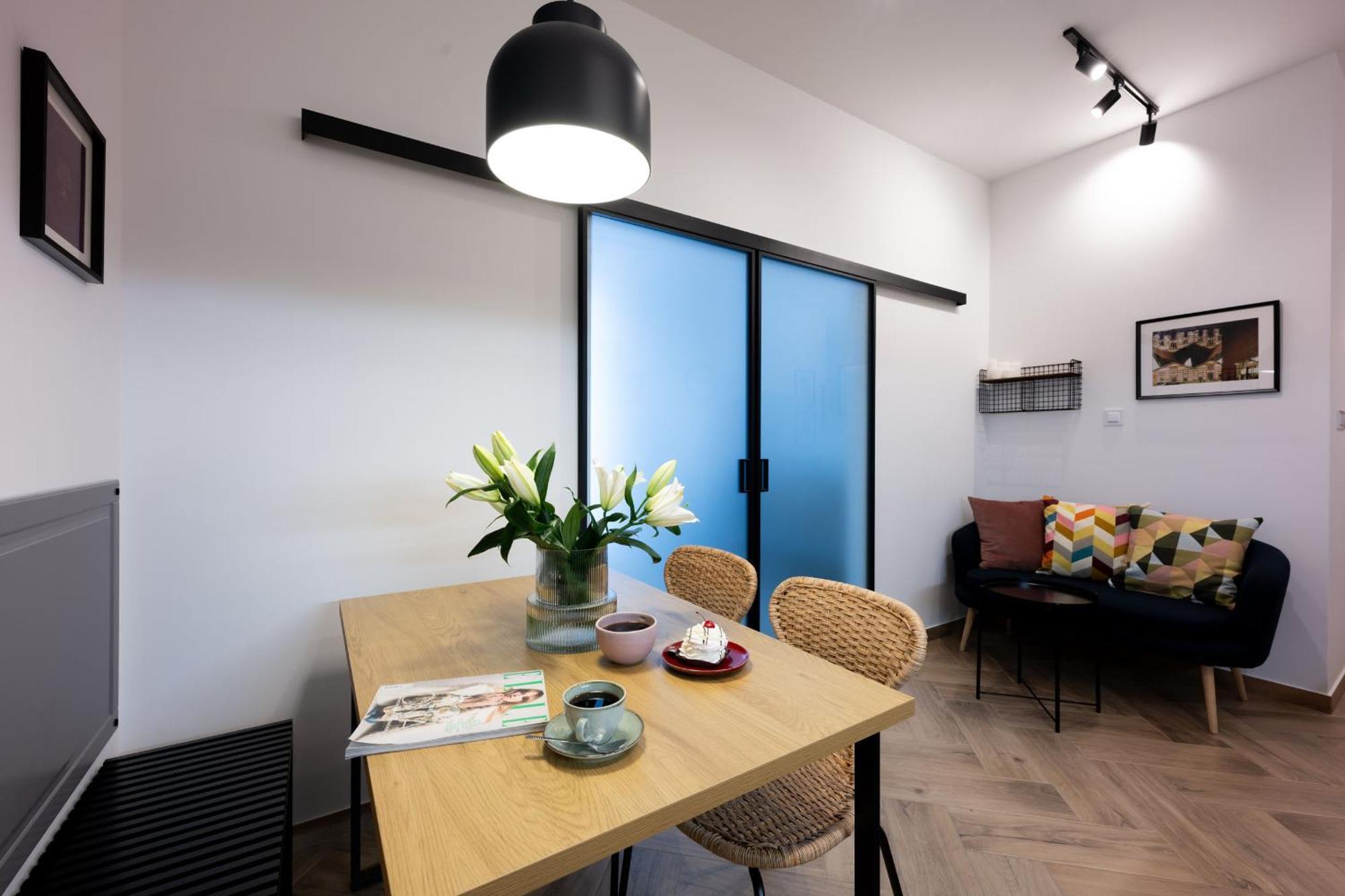 Native Apartments Pulaskiego 6 Krakow Ngoại thất bức ảnh